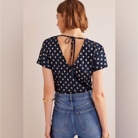 Boden V-Back Leaf Print Jersey Top, French Navy/Gold Size 20/22 - Picture 4 of 12